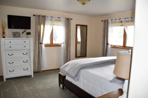 Beautiful Spacious Home - Near Fergus High School