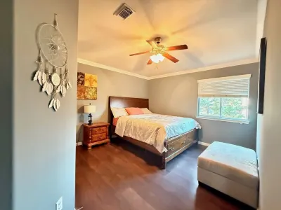 Spacious Home Near The Woodlands & Airport! Perfect For Work, Fun, Relaxation. Các khách sạn gần Cypress Trails
