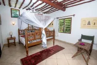 Secure Villa PundaMilia Sleeps 6 with Private Pool  호텔