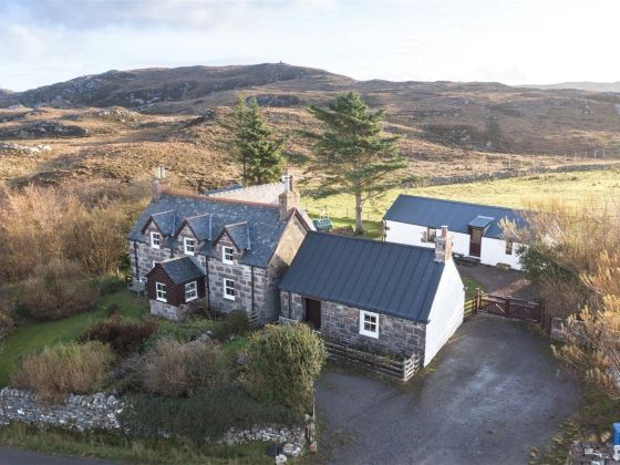 The Smithy House & Cottages