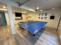 Hot Tub and Stunning Mountain Views - Blissful Spacious Villa Các khách sạn ở Murray