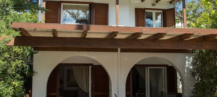 Grand Bleu Porto Heli Beachfront House Ξενοδοχεία στην πόλη Ερμιονίδα
