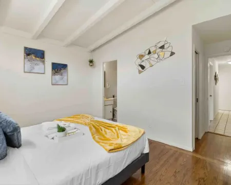 Mid Century Garden View Home Parking Hotéis em San Mateo