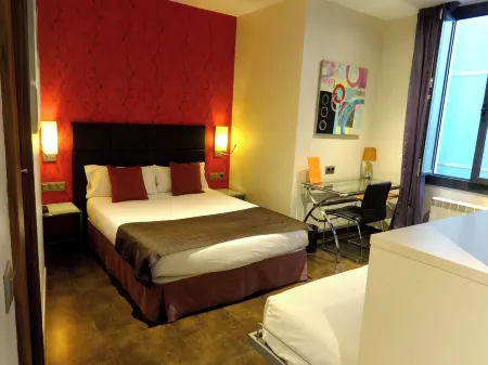 Room00 Lloret Rambla