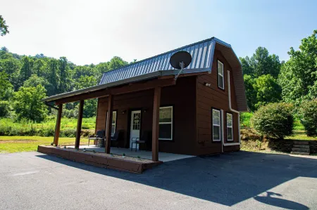 Mountain Haven Dragon's Nest Cabin