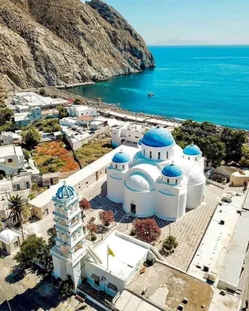 Santorini Studios Pleasure by the Sea