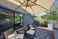 Kenwood Vista by Avantstay 7acres w/ Pool, Fire Pit, Vineyard Views