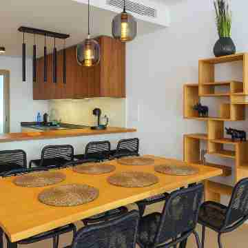 Apartment Sleeps 4 with Gym & Spa Rooms