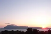 The sea without a car! 2 e-bikes for rent, sublime view, 40m2