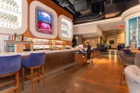 Sandman Signature Vancouver Airport Hotel & Resort - bar