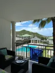3 bedroom apartment with pool