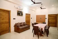 10 minutes from Ram Mandir! Family-sized home with Parking and Garden. Отели в г. Файзабад