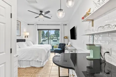 1 br condo on 30a. New remodeled & furnishings. Walking distance to everything!