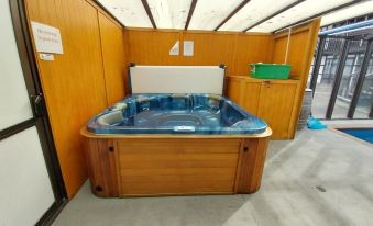 Albatross Motel