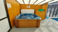 Albatross Motel