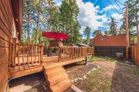 Private Wi-Fi>HotTub>Fenced Yard>Cozy Retreat