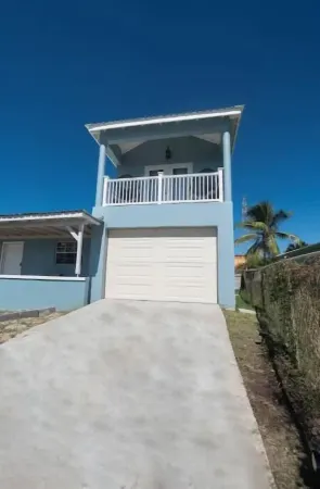 De ja Blue Отели в г. Osbourn