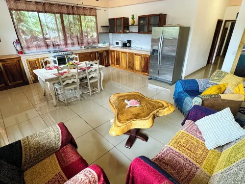 Beautiful Carillo poolside condo w/ AC! Location+