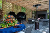 Luxury 3-bedroom House at UVA - Outdoor Fireplace