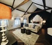 Stylish apartment above popular traditional village pub! Hotels in 