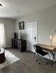 Modern Comforts: Discover the Best of Oswego from Our Stylish Retreat! - Wifi