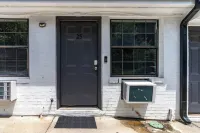 Modern Loft Downtown Raleigh