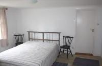 Emils Hus in Astrid Lindgrens Småland, 300 m to the lake Hoteles en Vetlanda Municipality