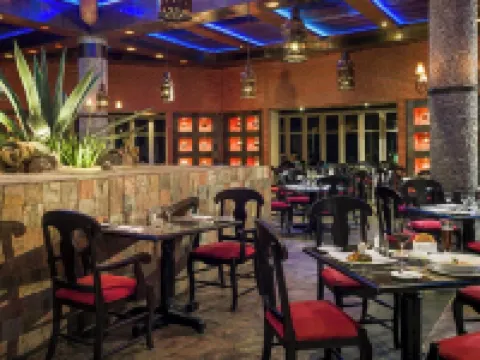 7th Floor 2-Bedroom Beachfront Condo – Your Luxury Puerto Peñasco Getaway! Hotels in Rocky Point