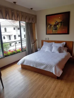 COMODA Y EQUIPADA SUITE UBICADA EN ZONA CENTRICA DE LA CIUDAD DE CUENCA! Các khách sạn ở 