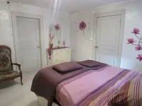 Bas House with courtyard + courtyard in Val D'Argent, central between Alsace.