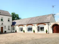 With options for hot tub, barbecue/pizza barn and fire brazier. Hotels in Craigavon