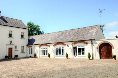 With options for hot tub, barbecue/pizza barn and fire brazier. Отели в г. Крейгавон