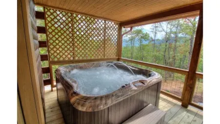 Hilltop Haven - Luxury Cabin w/ Mountain Views - Near NOC, Polar Express, Hiking