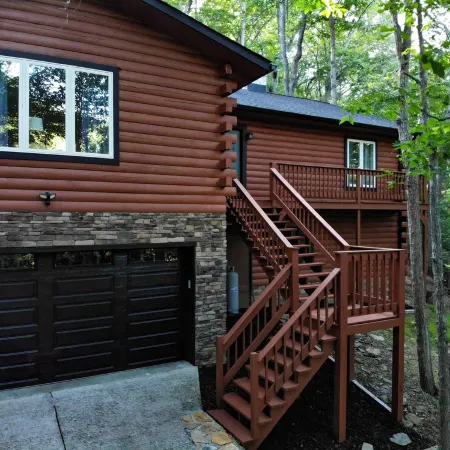 Cub Cabin on Massanutten Resort- Fully Renovated Log Cabin- Hot Tub & Fire Pit