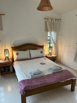 Beautiful 2 bed Villa With Private Pool And Mature Gardens Hotels near Kerynias Beach, Peyia