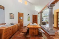 Amazing home for 10 peopleLa Casa del Laurel"