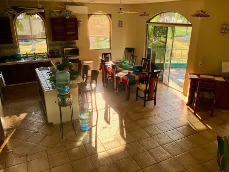 Charming Playa Las Tortugas Villa Отели в г. Компостела