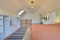 Terra: apartment just a stone's throw from the banks of the Meuse between Namur and Dinant Hotels in 