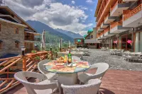 Snow Flakes Resort and Spa Centrally Heated Luxury Resort