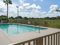 Serena Inn Hotels in Polk County