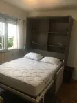 Cosy studio, close to the beach, real bed and parking