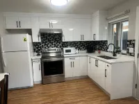 Spacious 2 bed 1 bath suit in West Abbotsford Hotels in Abbotsford