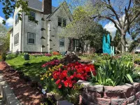 THE BUNNY ART HOUSE