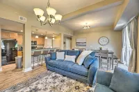 Grand Haven Condo - Walk to Nearby Hot Spots!