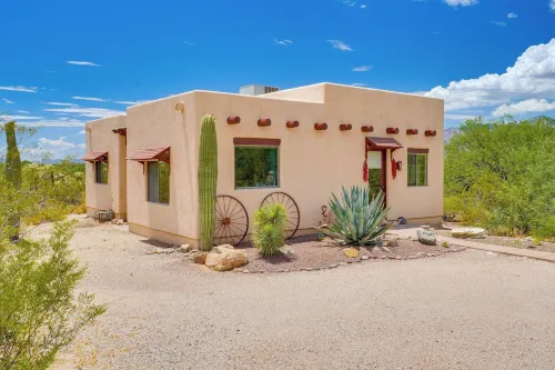 Chic Tucson Casita w/ Deck & Panoramic Views! - Wifi