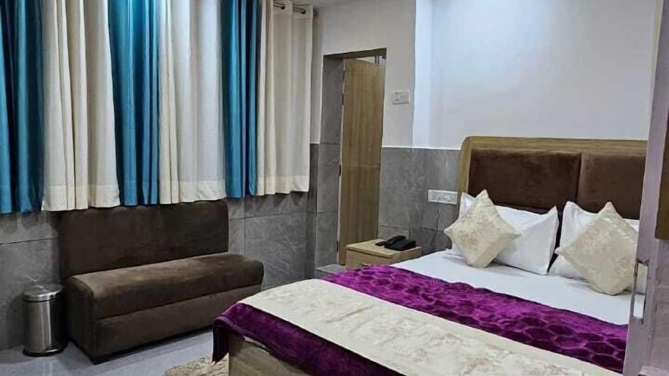 Hotel Sheeri Inn