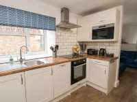 Aldrich Cottage Hotels in Midsomer Norton