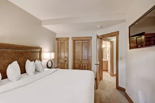 Mountain Thunder M1104