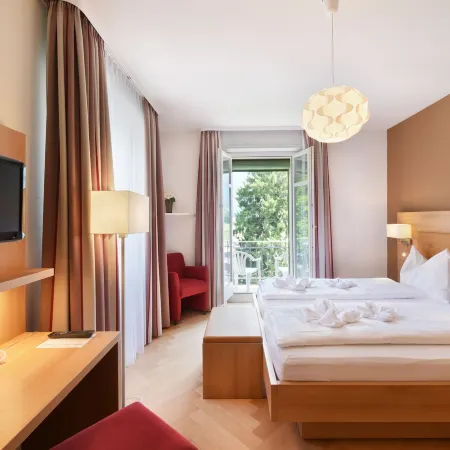 Waldhotel Unspunnen Отели рядом с достопримечательностью «Парк дикой природы Альп»