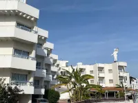 Boronia Hotel Apartments فنادق في پاپلا